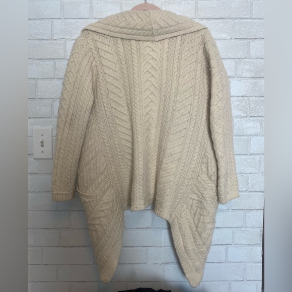 Aran Crafts Cream Cable Knit Cardigan - Picture 5 of 5